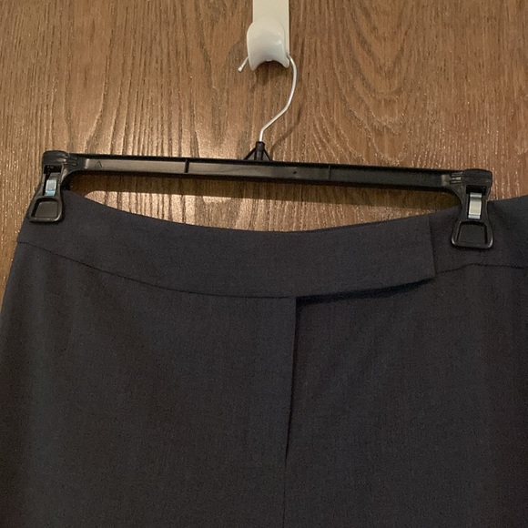 Tahari Arthur S Levine Suit (Jacket & Pants) - Picture 5 of 6